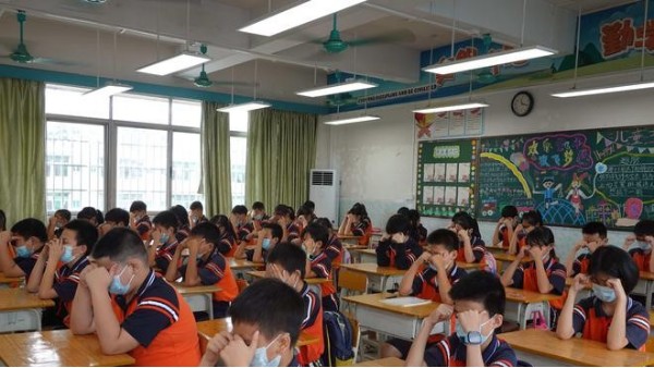 維格教育照明，點亮孩子未來的教室護(hù)眼燈